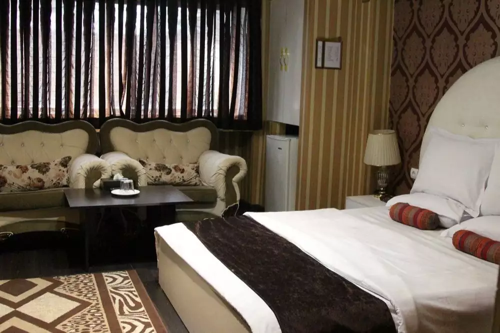 Alibaba https://cdn.alibaba.ir/ostorage/hotel-accommodation-images/68984cc8ac13a7ed0d86573c_یک تخته و دوتخته دبل.webp